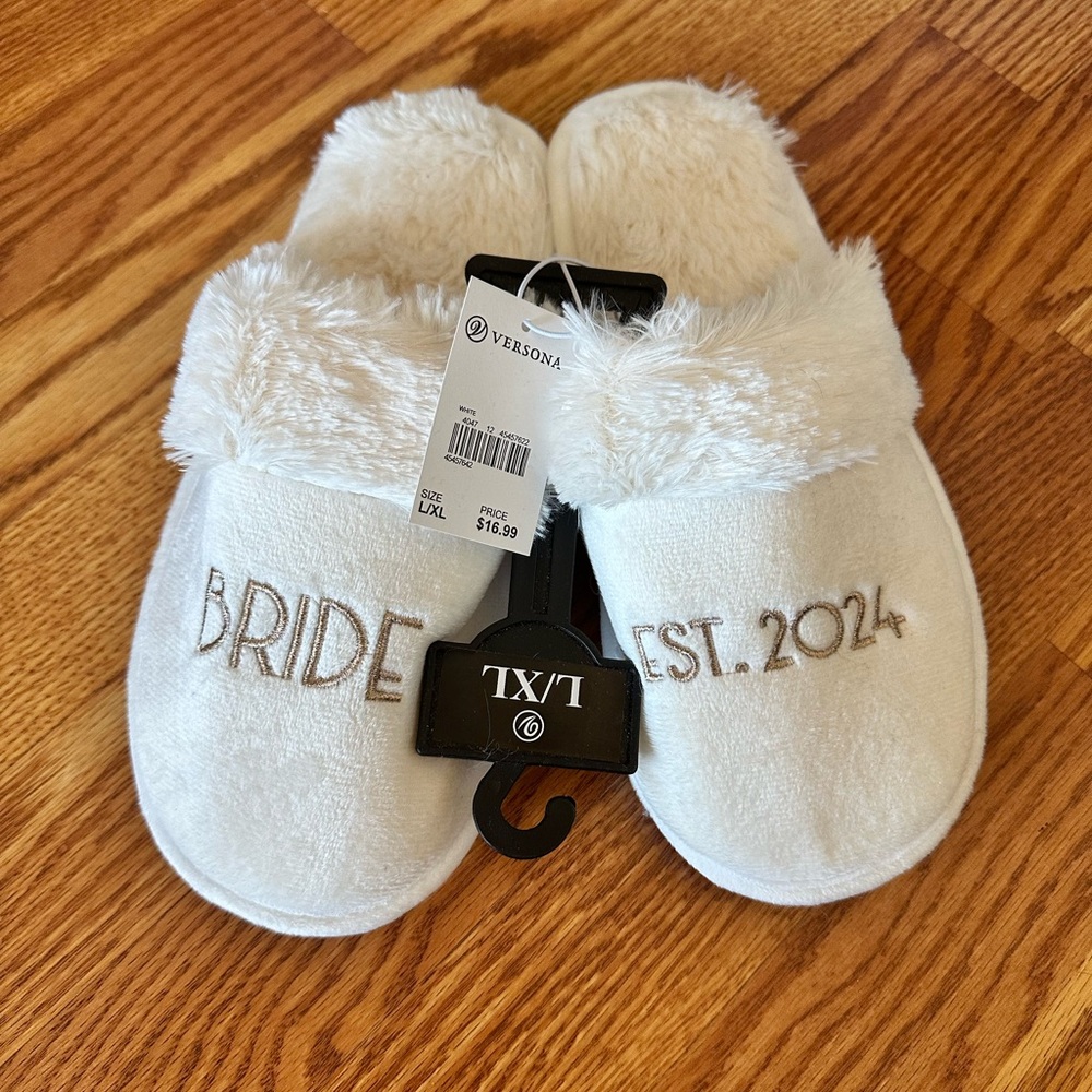 Bride Est. 2024 Slippers - L/XL